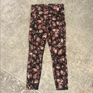 Lululemon fast and free tights. 7/8 size 8